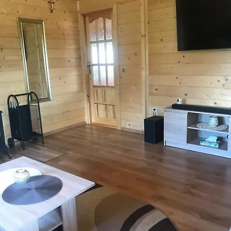 Na Wylacznosc Z Duzym Ogrodem 度假居 *